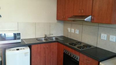 Apartment / Flat For Rent in Buh-rein, Cape Town