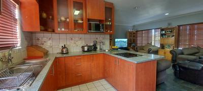 Townhouse For Sale in Vredekloof, Brackenfell