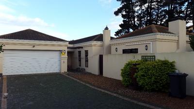 Townhouse For Sale in Van Riebeeckshof, Bellville