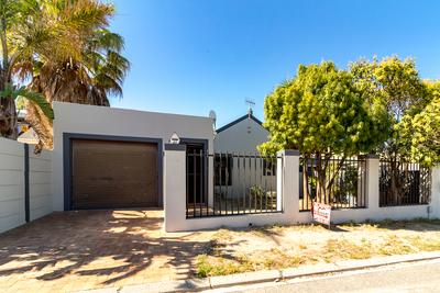 House For Sale in Protea Village, Brackenfell