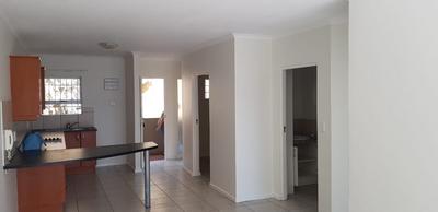 Apartment / Flat For Rent in Tyger Waterfront, Bellville