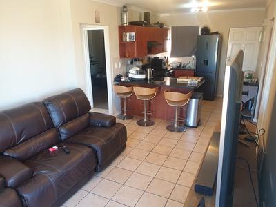 Apartment / Flat For Sale in Uitzicht, Durbanville