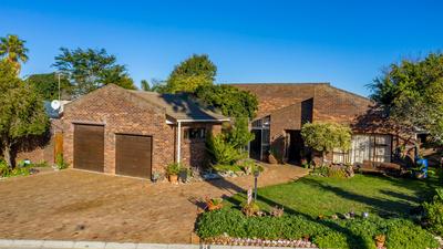 House For Sale in Vredekloof, Brackenfell