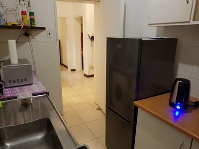 Apartment / Flat For Rent in Rosebank, Cape Town