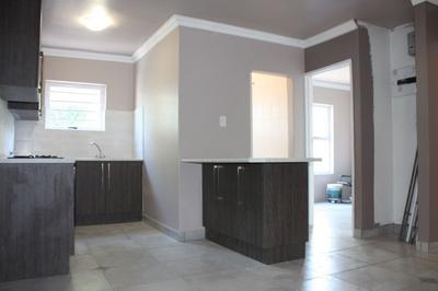 Apartment / Flat For Sale in Durbanville, Durbanville