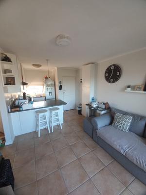 Apartment / Flat For Rent in Sonstraal Heights, Durbanville