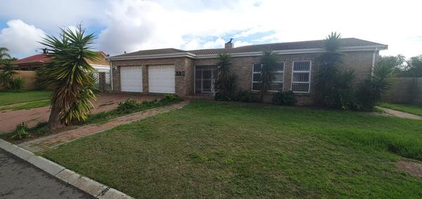 Property For Rent in D'Urbanvale, Cape Town