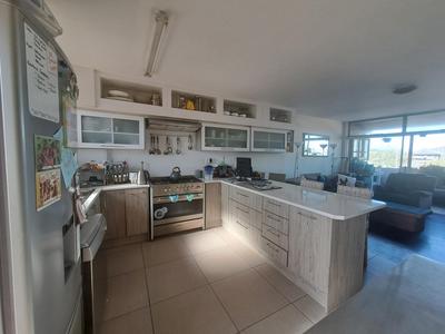 Apartment / Flat For Rent in Oakdale, Bellville
