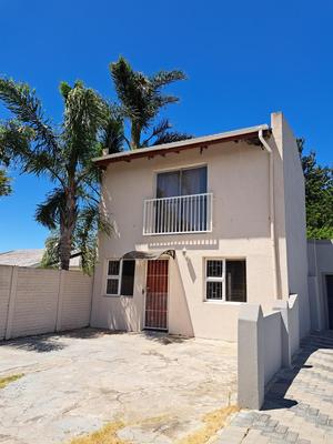 Apartment / Flat For Rent in Arauna, Brackenfell